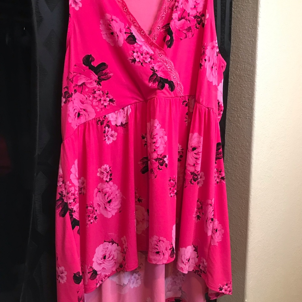 Torrid Babydoll Tank size 2. So like a 2 X.